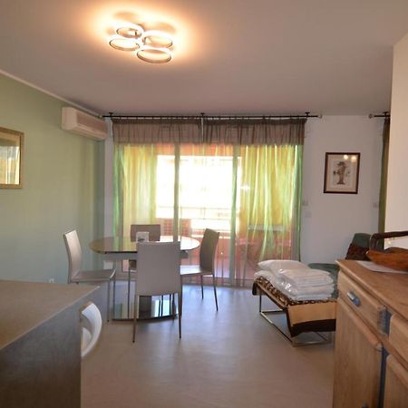 Appartement 3 Personnes Avec Coin Nuit Avec Terrasse Et Parking Quartier Du Port De Nice Nizza Exterior foto