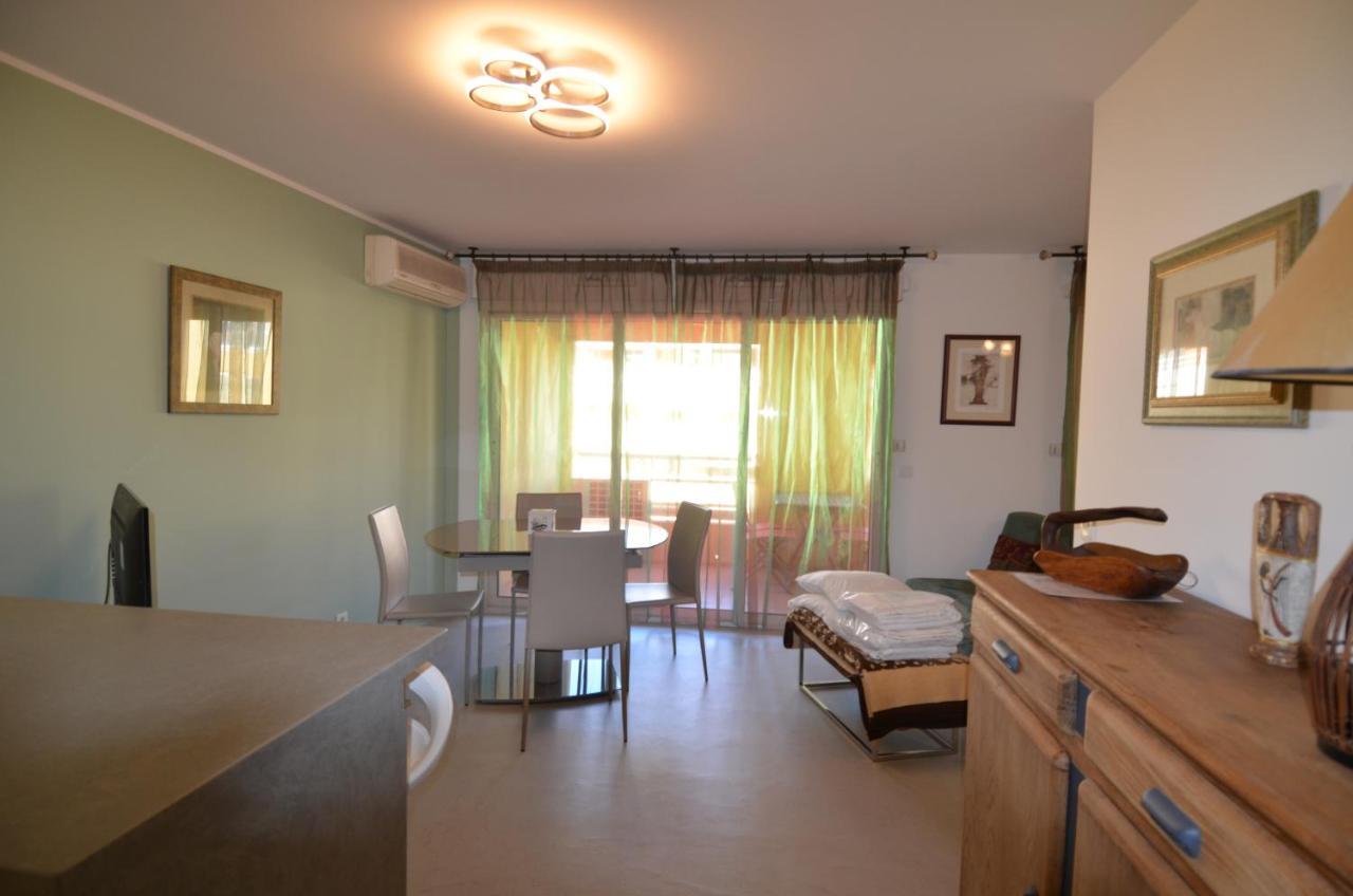 Appartement 3 Personnes Avec Coin Nuit Avec Terrasse Et Parking Quartier Du Port De Nice Nizza Exterior foto